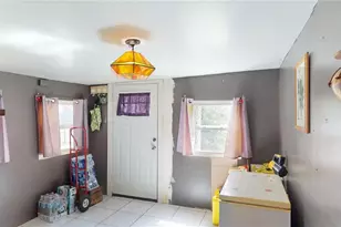 5651 6th St, Zephyrhills, FL 33542 - Photo 4