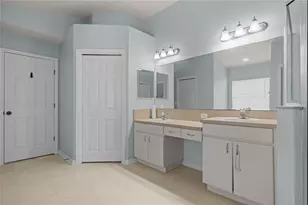 31511 Wrencrest Dr, Wesley Chapel, FL 33543 - Photo 30