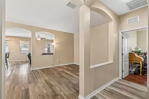 211 Fairmont Dr, Spring Hill, FL 34609 - Photo 6