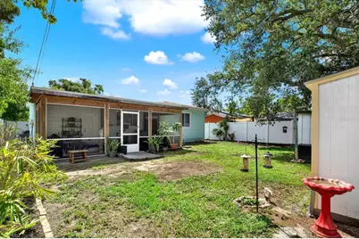 1907 53rd Street S, Gulfport, FL 33707 - Photo 18