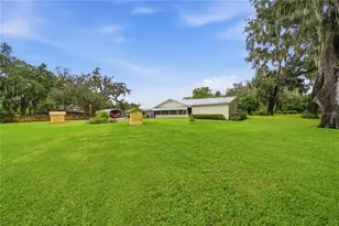 3704 Thonotosassa Rd, Plant City, FL 33565 - Photo 38