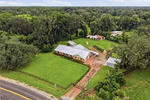 3704 Thonotosassa Rd, Plant City, FL 33565 - Photo 42