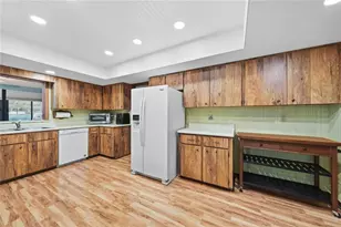 3704 Thonotosassa Rd, Plant City, FL 33565 - Photo 24