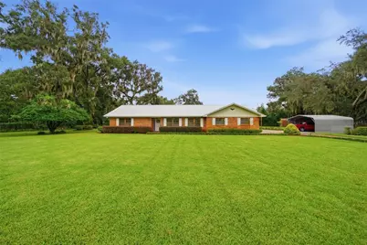 3704 Thonotosassa Road, Plant City, FL 33565 - Photo 1