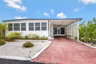 3324 W Tiki Dr, Holiday, FL 34691 - Photo 1