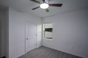 35606 Kinsey Pt, Zephyrhills, FL 33541 - Photo 18