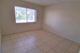 3206 W Azeele St, Tampa, FL 33609 - Photo 8