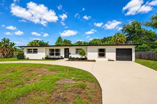 6871 4th St S, Saint Petersburg, FL 33705 - Photo 2