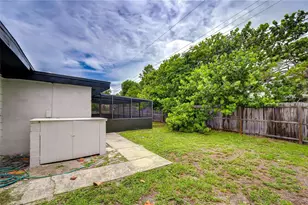 6871 4th St S, Saint Petersburg, FL 33705 - Photo 12