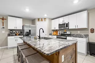 5480 Flint Hills Dr, Wimauma, FL 33598 - Photo 10