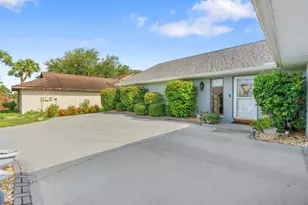 2023 El Rancho Dr, Sun City Center, FL 33573 - Photo 8
