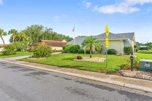2023 El Rancho Dr, Sun City Center, FL 33573 - Photo 10