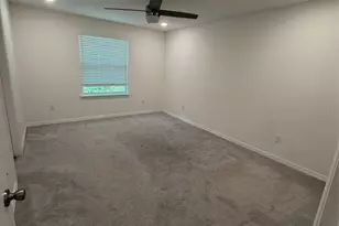 4743 Deer Track St, Tampa, FL 33610 - Photo 12