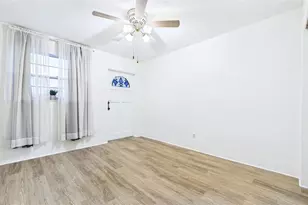 2454 Australia Way E, Clearwater, FL 33763 - Photo 44