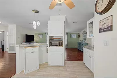 37719 Newal Avenue, Zephyrhills, FL 33542 - Photo 8