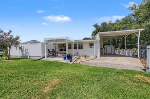 37719 Newal Ave, Zephyrhills, FL 33542 - Photo 24