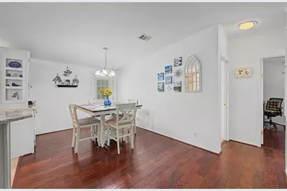 37719 Newal Avenue, Zephyrhills, FL 33542 - Photo 12