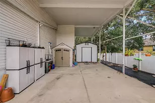 37719 Newal Ave, Zephyrhills, FL 33542 - Photo 22