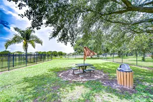 12928 Kings Lake Dr, Gibsonton, FL 33534 - Photo 78
