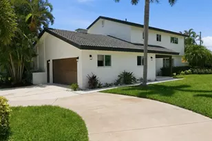 5101 Dover St NE, Saint Petersburg, FL 33703 - Photo 1
