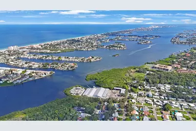 145th Lane, Largo, FL 33774 - Photo 14