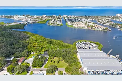145th Lane, Largo, FL 33774 - Photo 10