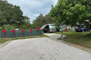2248 Beverly Ln, Clearwater, FL 33764 - Photo 2