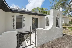 8081 Wooden Dr, Spring Hill, FL 34606 - Photo 4
