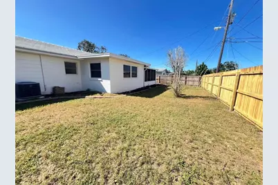 11093 54th Avenue N, Saint Petersburg, FL 33708 - Photo 14