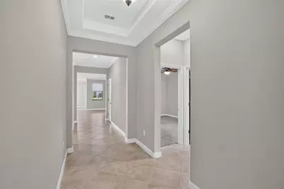 9930 Ivory Drive, Ruskin, FL 33573 - Photo 6