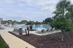 36434 Garden Wall Wy, Zephyrhills, FL 33541 - Photo 22