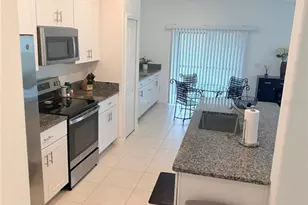 36434 Garden Wall Wy, Zephyrhills, FL 33541 - Photo 6