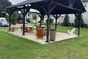 36434 Garden Wall Wy, Zephyrhills, FL 33541 - Photo 20