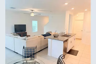 36434 Garden Wall Way, Zephyrhills, FL 33541 - Photo 4