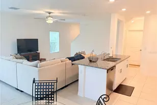 36434 Garden Wall Wy, Zephyrhills, FL 33541 - Photo 4