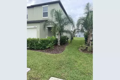 36434 Garden Wall Way, Zephyrhills, FL 33541 - Photo 2