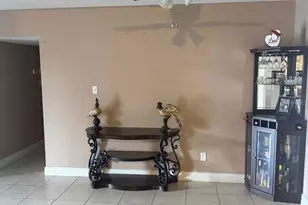 1827 Heather Ave, Tampa, FL 33612 - Photo 8