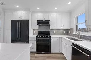 6075 Shore Blvd S, Gulfport, FL 33707 - Photo 12