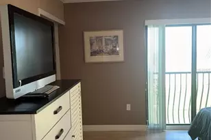 895 S Gulfview Blvd, Clearwater Beach, FL 33767 - Photo 20