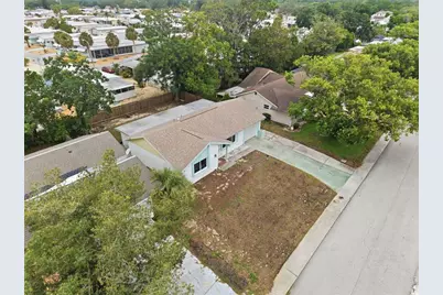 12305 Partridge Hill Row, Hudson, FL 34667 - Photo 30