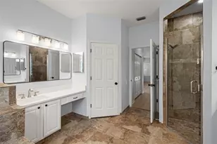 18115 Regents Square Dr, Tampa, FL 33647 - Photo 36