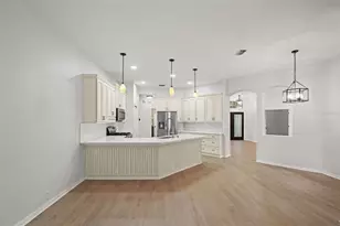 18115 Regents Square Dr, Tampa, FL 33647 - Photo 22