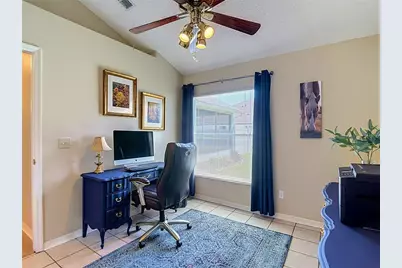 28726 Creekwood Drive, Wesley Chapel, FL 33545 - Photo 18