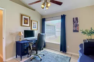 28726 Creekwood Dr, Wesley Chapel, FL 33545 - Photo 18