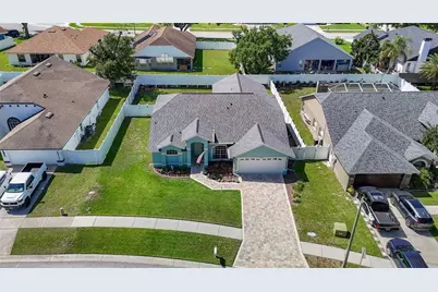 28726 Creekwood Drive, Wesley Chapel, FL 33545 - Photo 2
