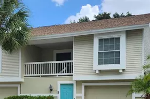 12223 Sun Vista Ct E, Treasure Island, FL 33706 - Photo 2