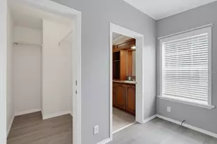 2516 Mobilaire Dr, Lutz, FL 33559 - Photo 20