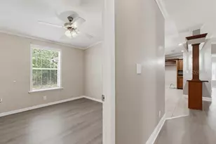 2516 Mobilaire Dr, Lutz, FL 33559 - Photo 34