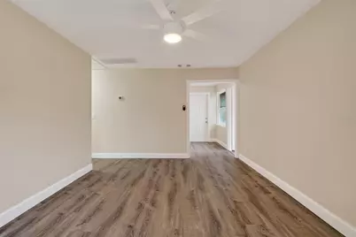 2525 21st Street S, Saint Petersburg, FL 33712 - Photo 10