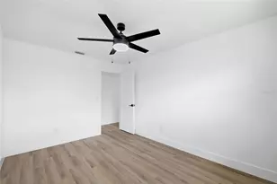 505 Papaya Dr, Tampa, FL 33619 - Photo 18